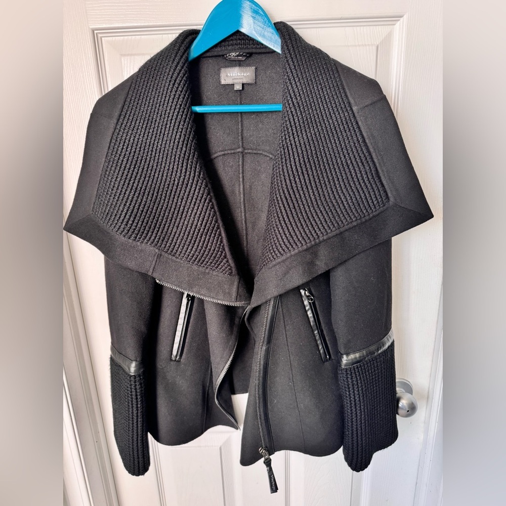 Women’s Mackage Wool Zip Fitted Wrap Coat Size Medium Like NEW - Picture 9 of 12